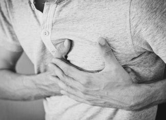 ból w klatce piersiowej