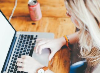 Skóra pod oczami Skóra pod oczami