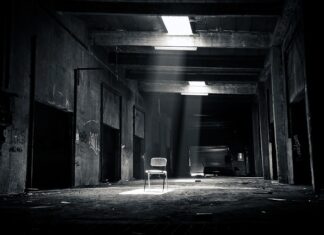 Czy krzesło powinno posiadać regulowany podłokietnik? Czy krzesło powinno posiadać regulowany podłokietnik?