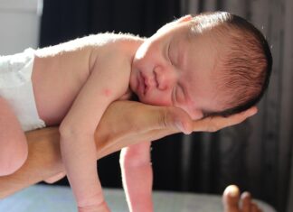 Ile potrzeba kilowatów żeby naładować samochód elektryczny?