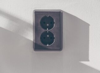 Ile za kilowat w 2023 roku? Ile za kilowat w 2023 roku?