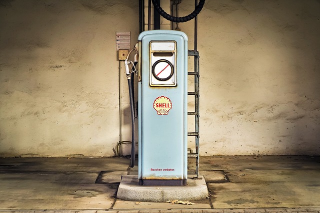 Ile litrów ma zbiornik paliwa Opel Vivaro?