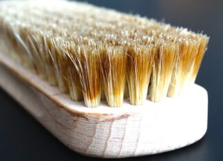 Czy ścierać pięty?